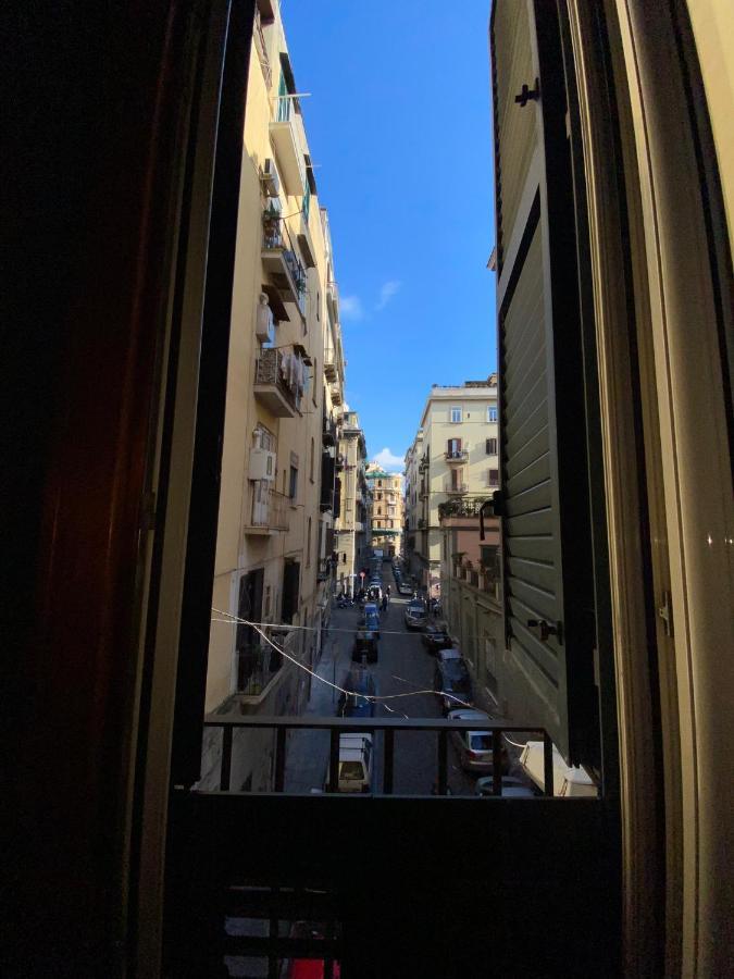 Savastano House Hotel Napoli Bagian luar foto