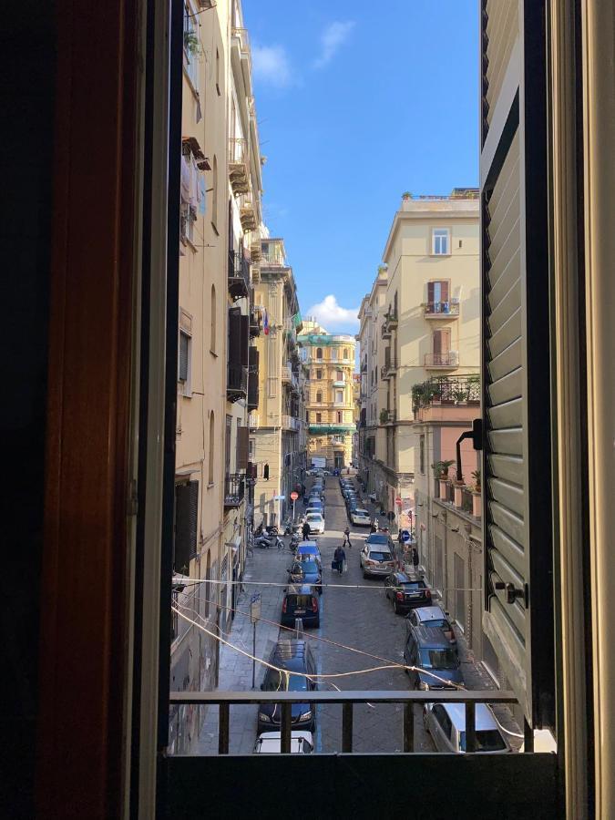 Savastano House Hotel Napoli Bagian luar foto